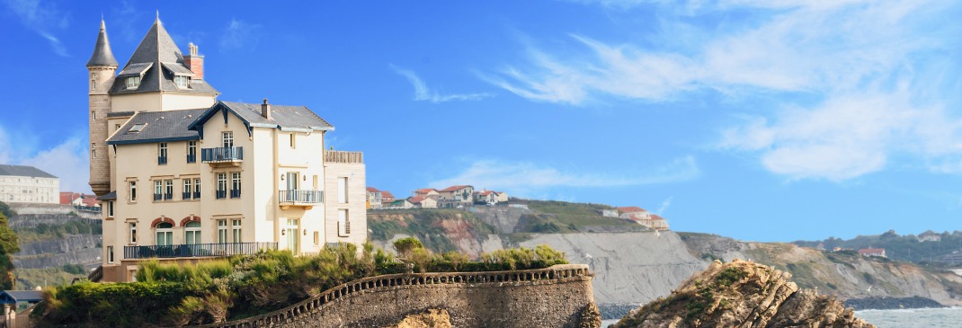Biarritz cliffs and ocean 