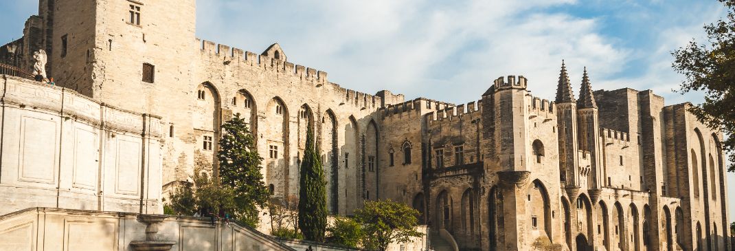 Guide touristique d’Avignon