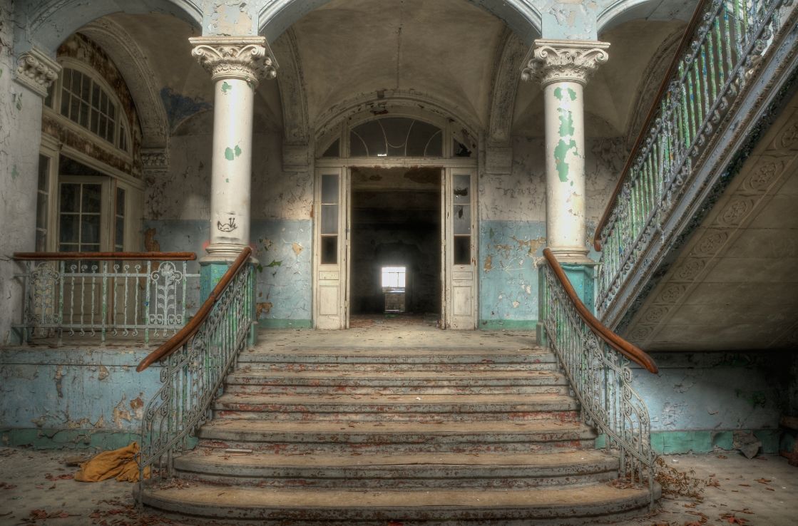 Verlassenes Gebäude der Beelitz Heilstätten nahe Berlin.