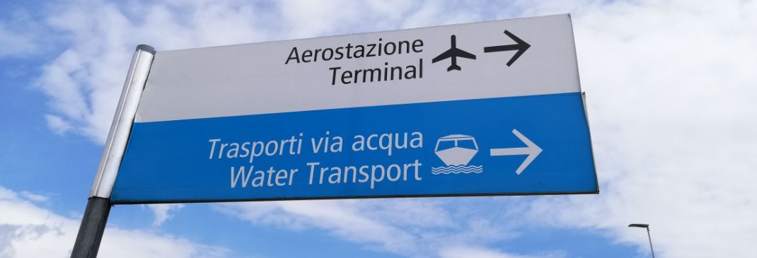 Holen Sie Ihren Mietwagen am Venedig Flughafen ab