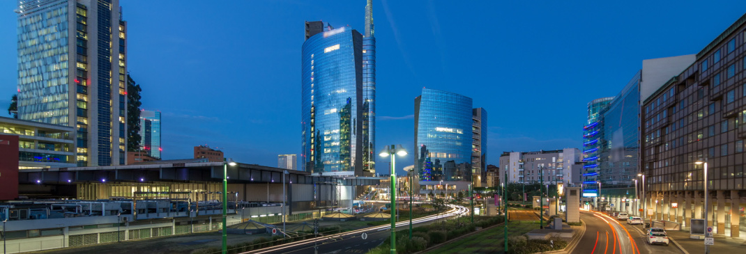 Car Rental Milan Hertz Rent a - Milan Driving