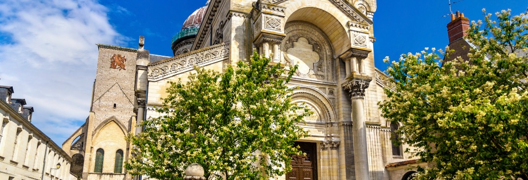 location d'utilitaire à tours | hertz louer un utilitaire