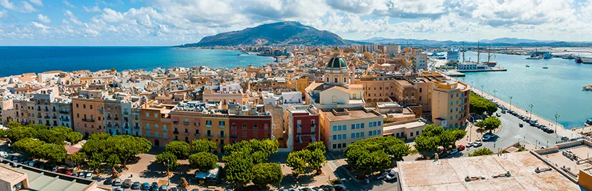 Trapani: un viaggio nel folklore della città