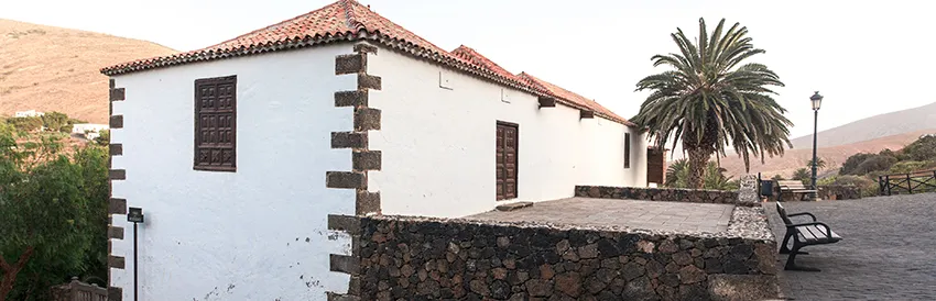 Lugares emblemáticos de Fuerteventura: el poder de la arena, el viento y la naturaleza