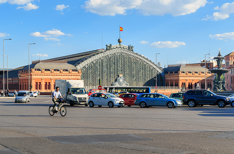 Los 7 sitios para explorar cerca del aeropuerto de Madrid en tu coche de alquiler