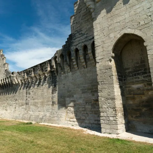 Les Remparts D'Avignon