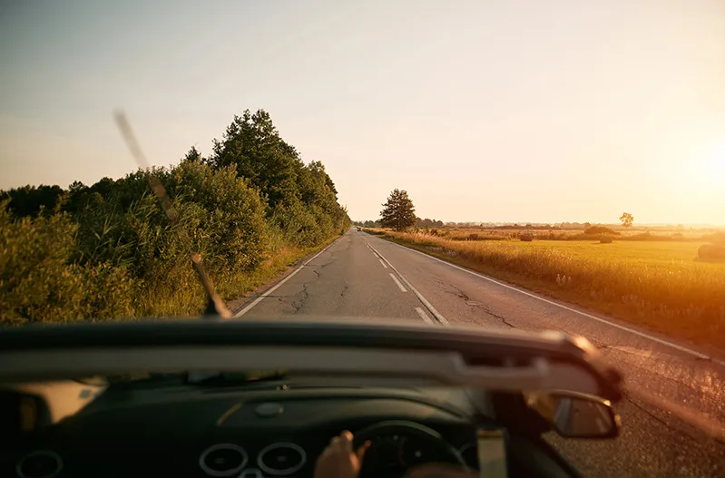 location de voiture par mois avec Hertz