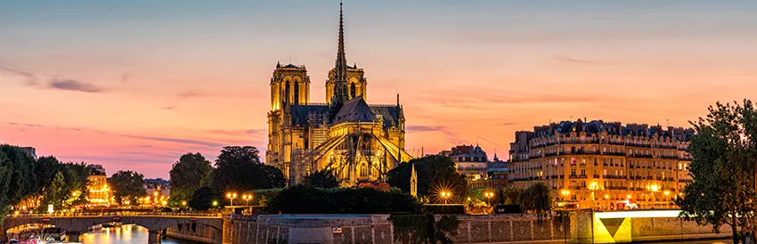 Road trips printaniers au départ de Paris : routes panoramiques vers de charmants villages et la campagne