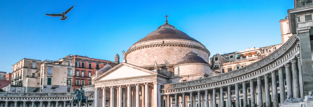 Una Breve Guida Su Napoli