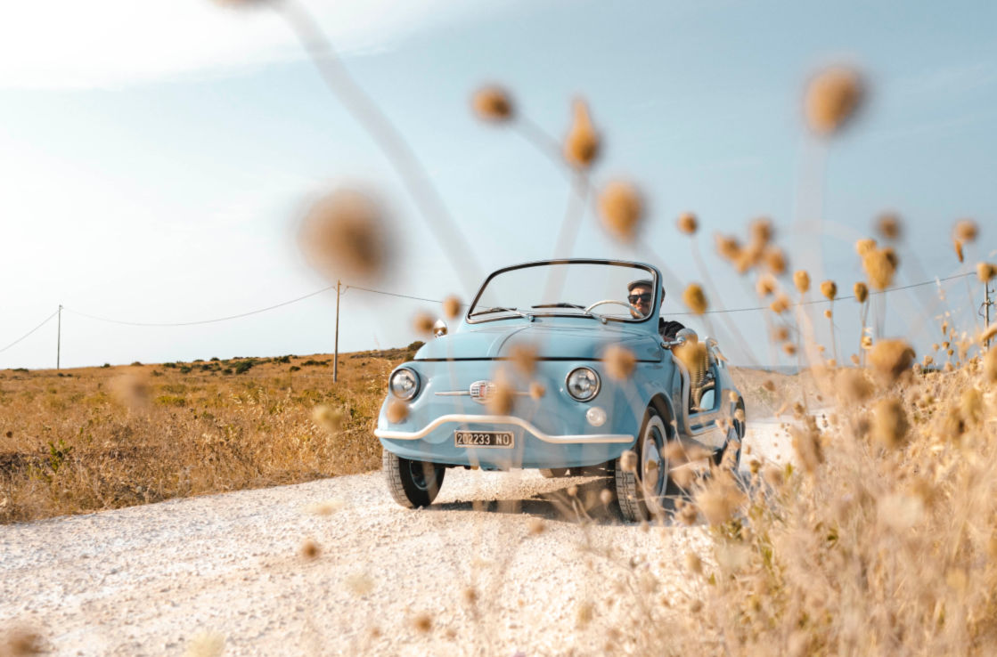 Exterior shot of a Fiat 500 Jolly Spiaggina in the countryside