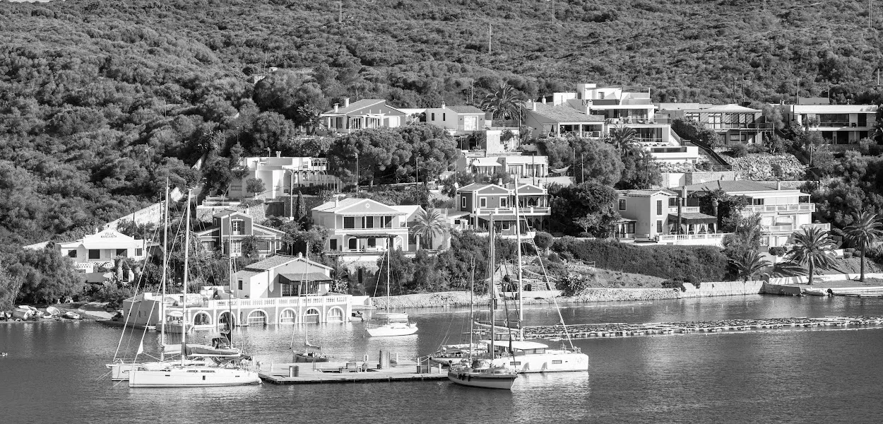 car hire in Mahon Airport