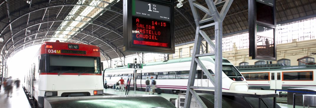 Recogida de coches de alquiler en la Estación de Tren de Valencia