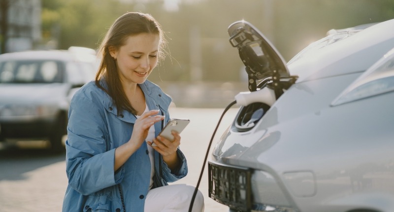 Wie man ein Elektroauto auflädt