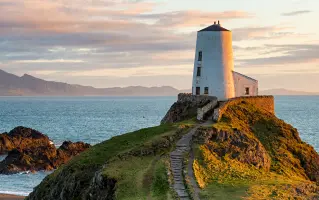 car hire in Anglesey