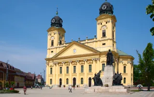 car hire in Debrecen