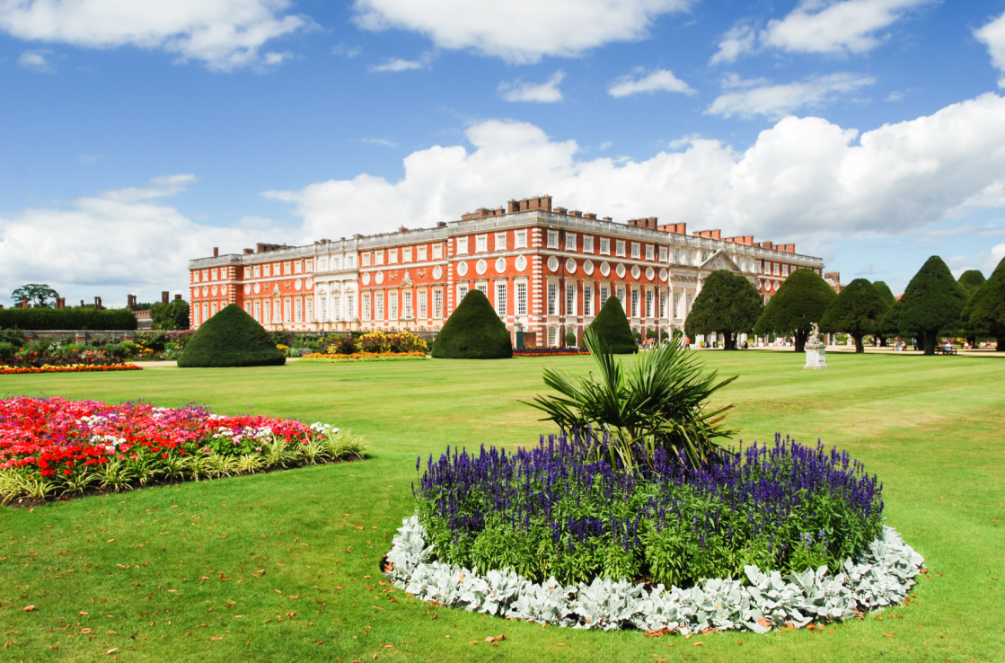 hampton court