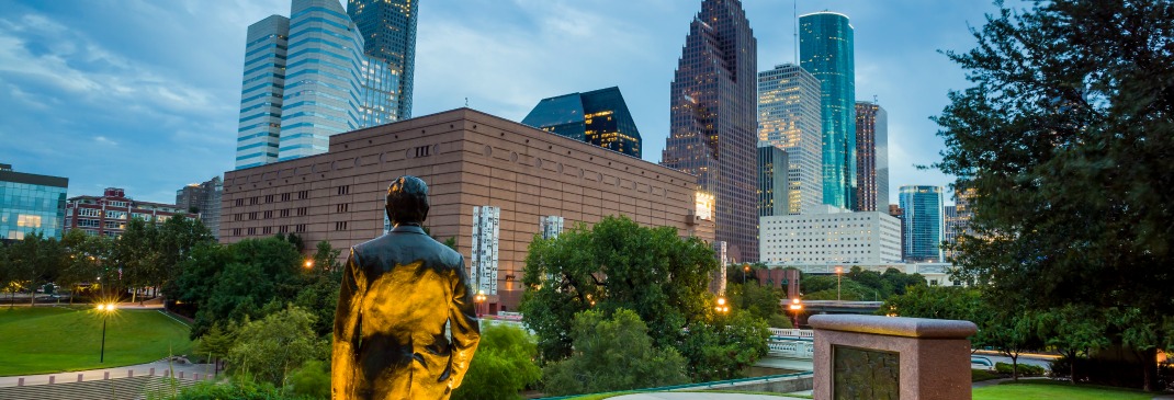 Car Rental Houston Airport (IAH) | Hertz Rent a Car