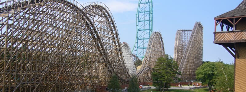 El Toro, Parc des Six Flags